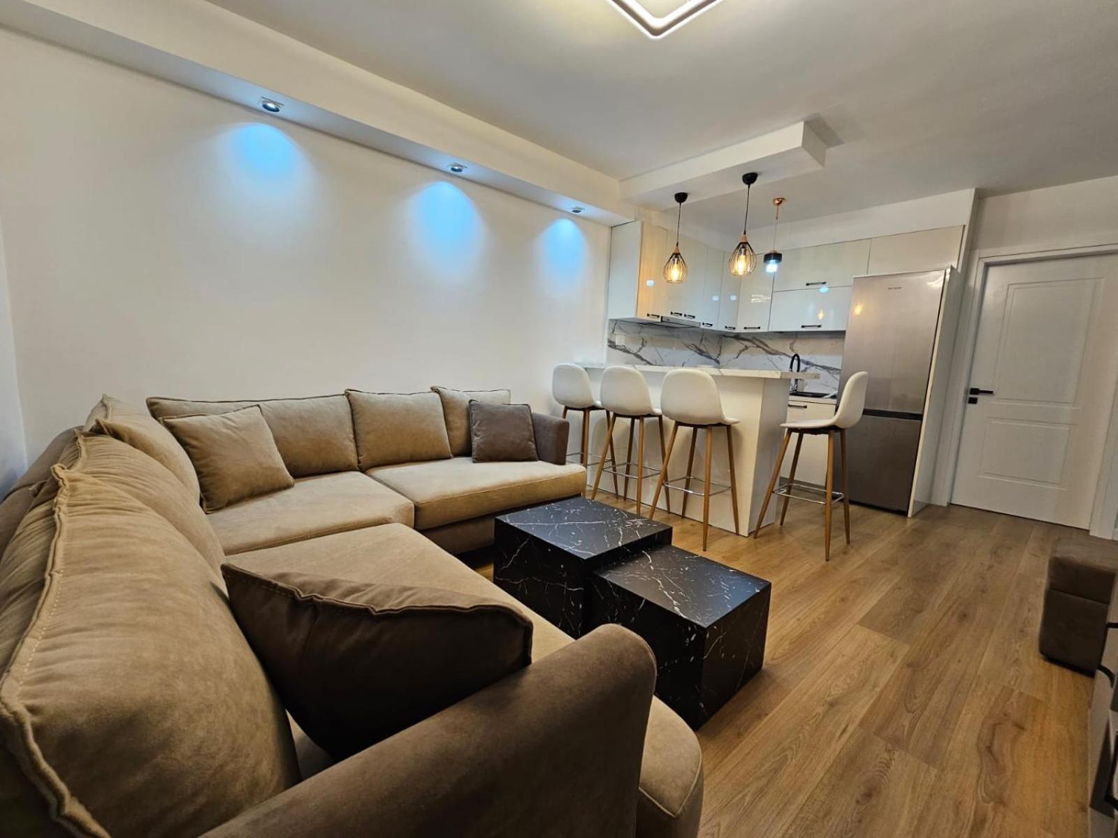 Elois Luxury Apartment Tirana Eksteriør billede