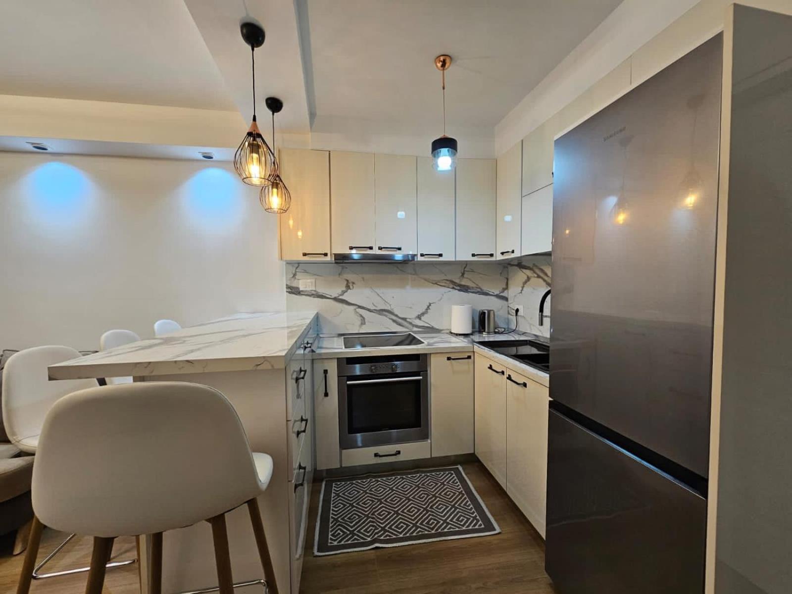 Elois Luxury Apartment Tirana Eksteriør billede